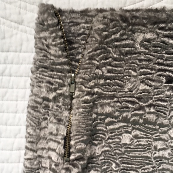 Anthropologie Poleci Faux Fur Ridged Skirt Small 2 Waist 26 - Picture 4 of 8